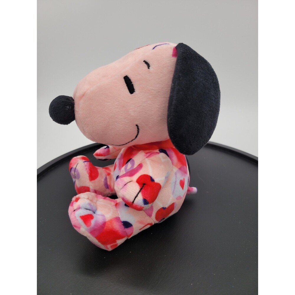 Floppy Snoopy Plush Pink Hearts Stuffed Animal Valentines Day Hallmark Peanuts